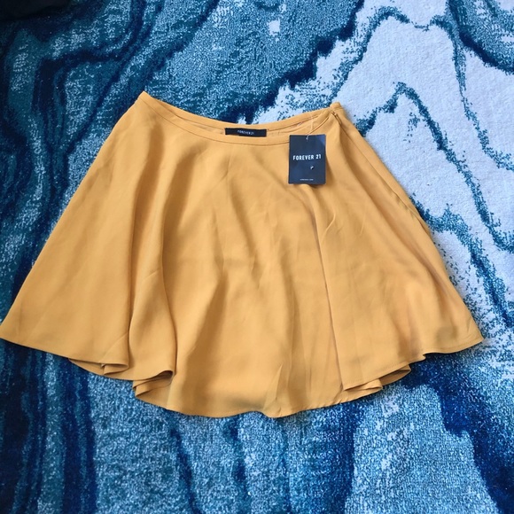 Yellow/orangey/mustard flowy skirt FOREVER21